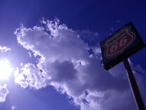 A lawsuit challenges air regulators' approval of Phillips 66's expansion plans for its Carson refinery, but regulators and the company say environmental scrutiny has been complete and fair. 