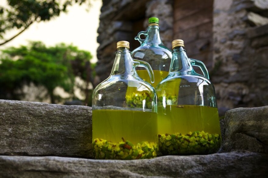 infused-alcohol-shutterstock.jpg