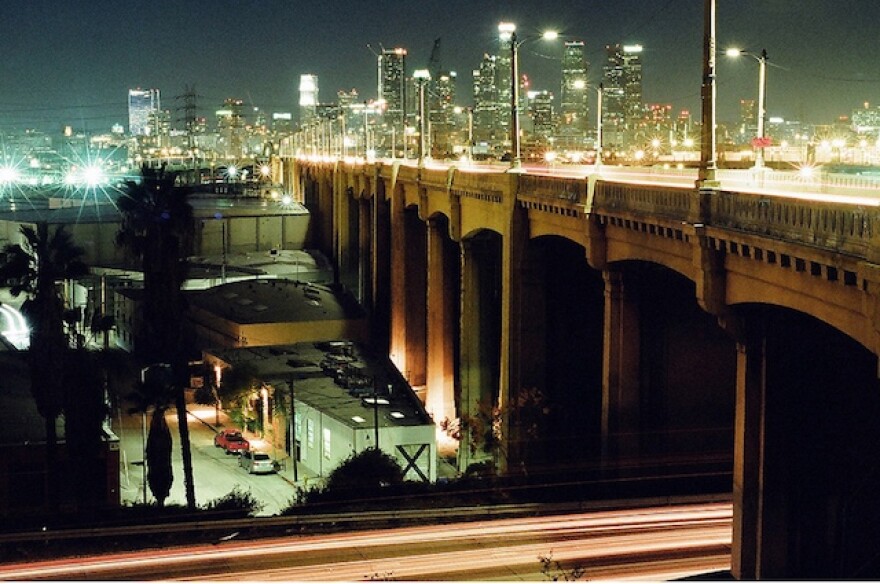 bye_6th_st_bridge.jpg