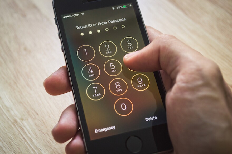 iphone_touch_ID.jpg