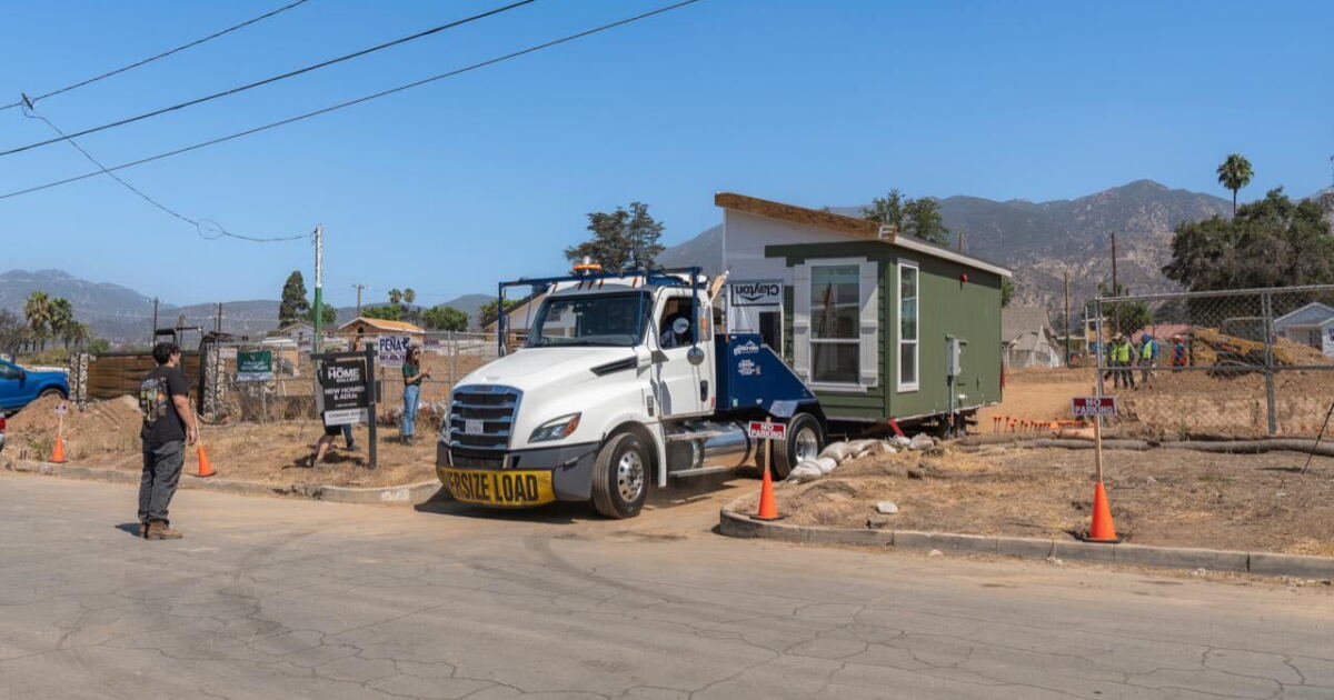 Altadena modular housing New 14-unit complex started for low-income renters