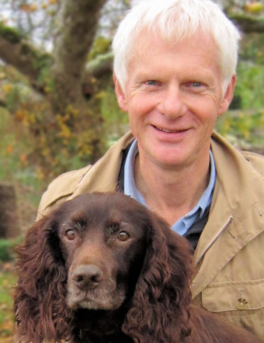 Dr. John Bradshaw is an anthrozoologist and a noted scholar of animal-human interactions.