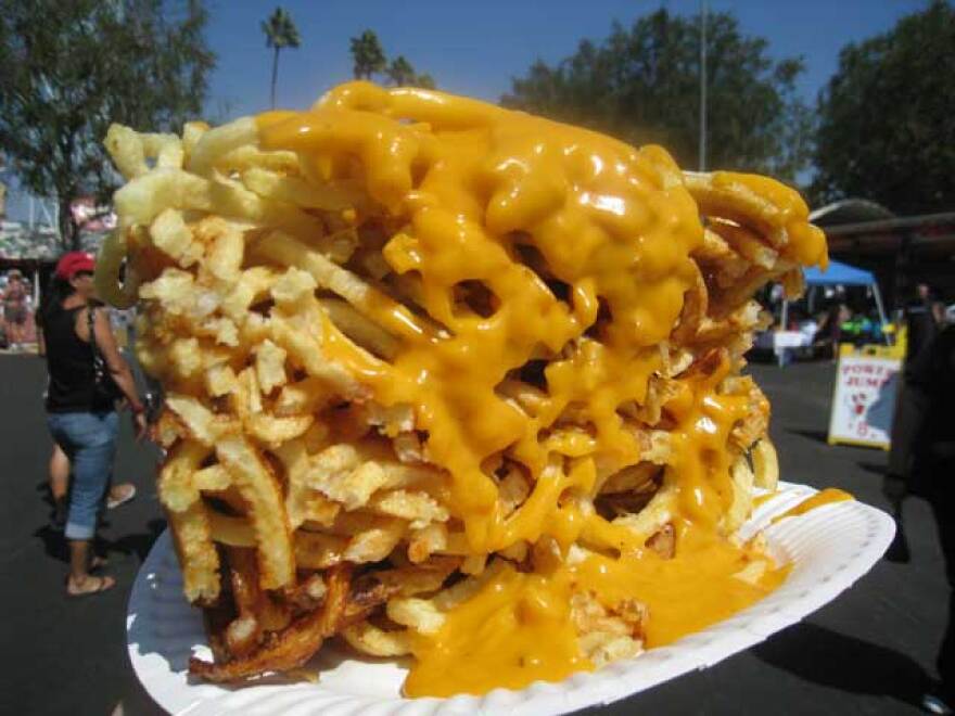 1-cheesefries.jpg