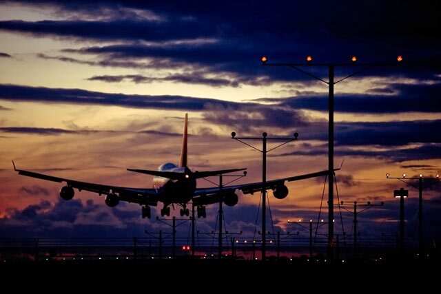 airline-passengers-billofri.jpg