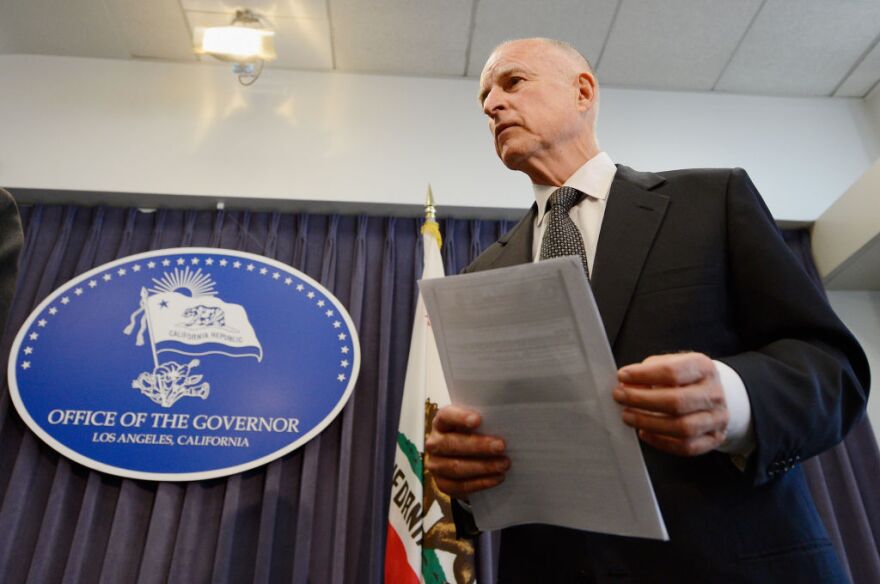 California Gov. Jerry Brown discusses pension reform during a news conference on August 28, 2012 in Los Angeles, California. Brown unveiled what he called "sweeping" pension reforms that cap benefits, boost the retirement age, prevent abusive practices such as "spiking" and require new state employees to pay at least half their pension costs. 