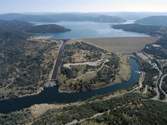 Aerial view of the Oroville Dam in Oroville, California. Behind it, the state's largest reservoir