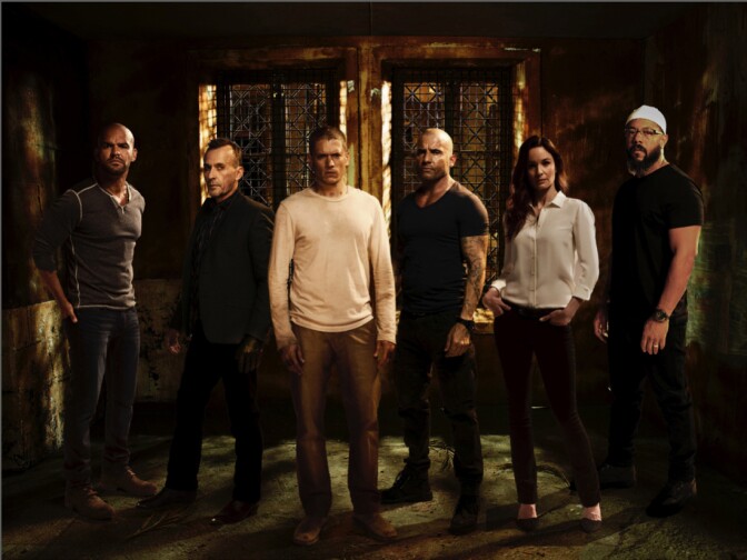 A publicity photo of the stars of the 2017 reboot of "Prison Break."
