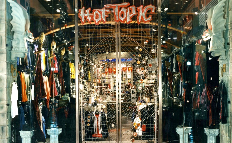 Hot Topic turns 25; remember the glory days? LAist NPR News for Southern California 89.3 FM