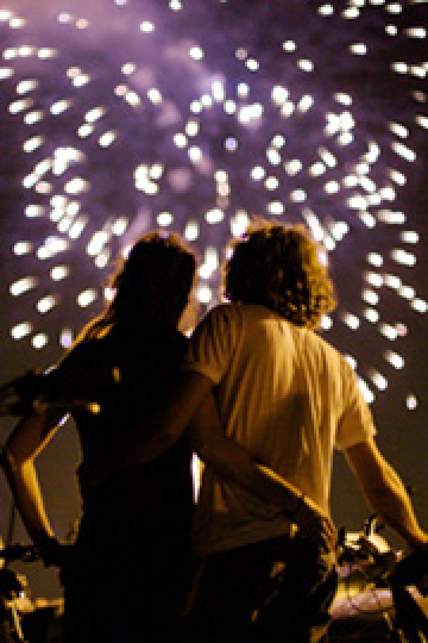 couple_fireworks.jpg