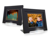 Digital photo frames given out by Glendale Water and Power will alternate homeowners' personal photos with real time information on electricity and water consumption. 