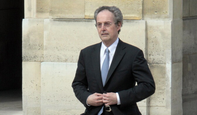 President of the California Institute of Technology Jean-Lou Chameau arrives at the Elysee Palace for a meeting with French President Nicolas Sarkozy on April 9, 2010 in Paris.