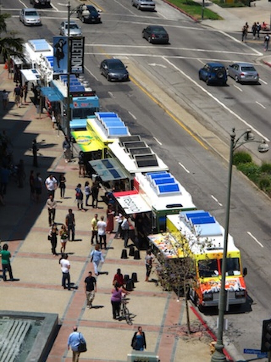 5700-wilshire-food-truck-committee.jpg