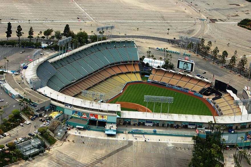 dodgerstadium4.jpg