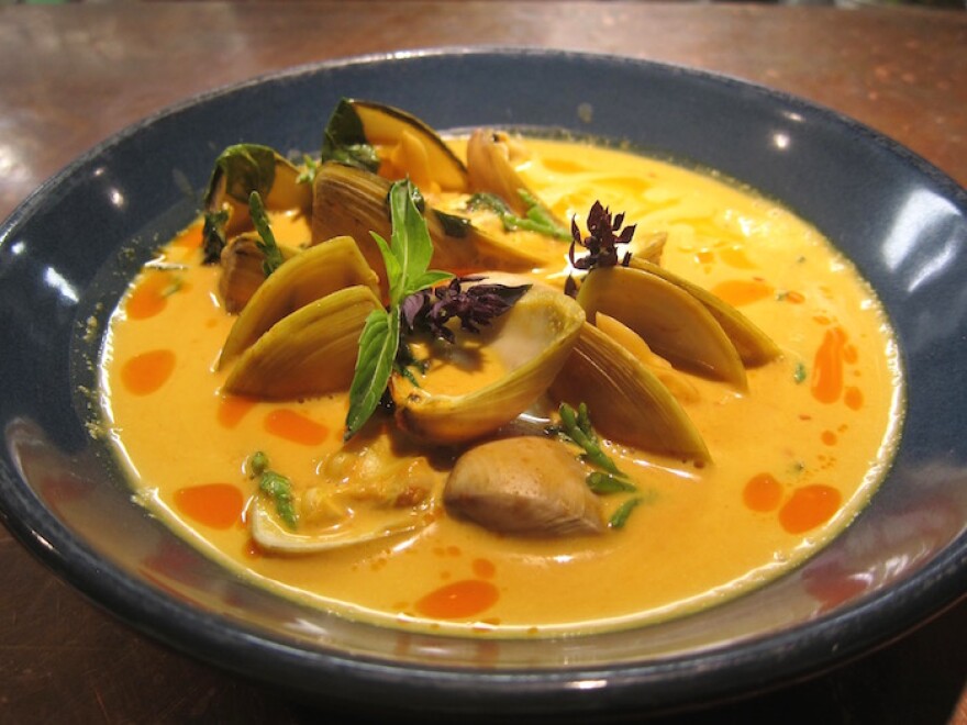 tumeric-clams.jpg