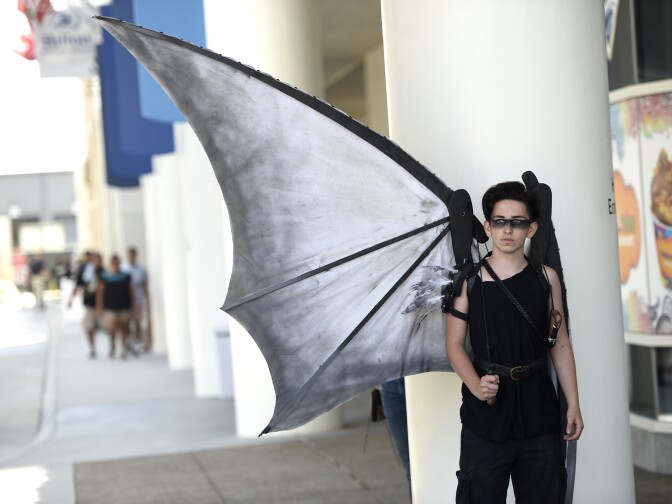Colby Bingham of San Diego, wears a costume he designed himself on day one of Comic-Con International on Thursday, July 20, 2017, in San Diego. (Photo by Chris Pizzello/Invision/AP)