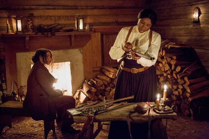 Jurnee Smollett-Bell as Rosalee and Aisha Hinds as Harriet Tubman in the WGN "Underground."