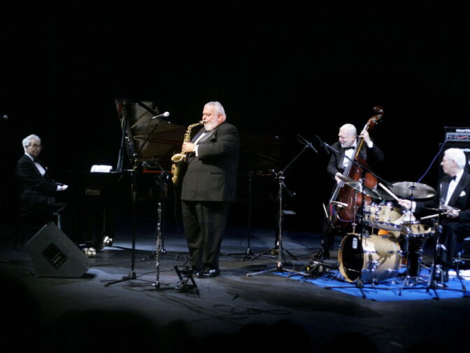 84-year-old US jazz legend Dave Brubeck (L) performs along with his Dave Brubeck Quartet (L to R) Bobby Millitello, Michael Moore and Randy Jones, 16 November 2005 at the Schauspielhaus theater in the southern city of Nuremberg, where he served as a GI during WWII. Nuremberg began a week of commemorations marking the 60th anniversary of the groundbreaking trials of top Nazis at the end of World War II.