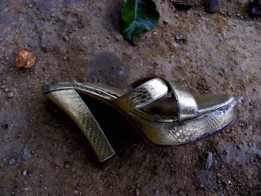 broken-heel.jpg