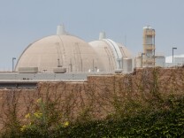 Southern California Edison said Friday it would create an advisory panel as part of the San Onofre Nuclear Generating Station decommissioning process. The company also said it intends to send its decommissioning plans to federal regulators by next summer. 