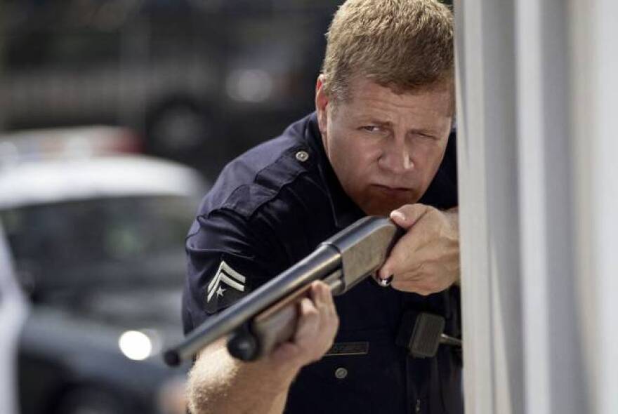 southland-michael-cudlitz-shotgun.jpg