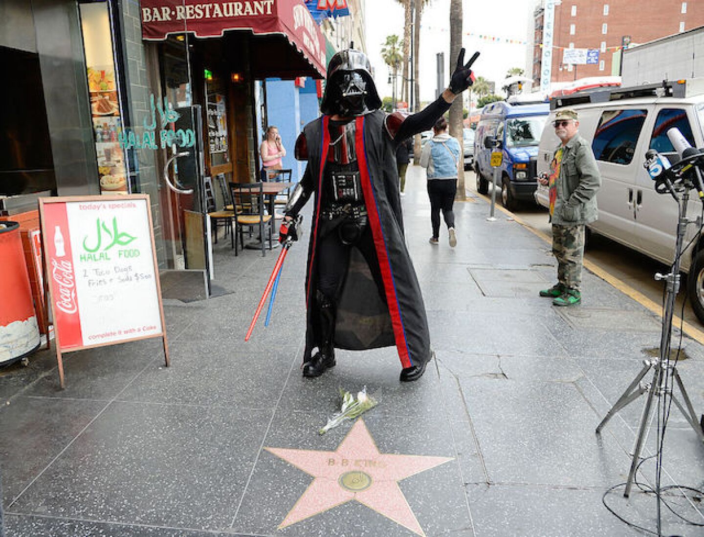 darth_hollywood_blvd_640_main.jpg