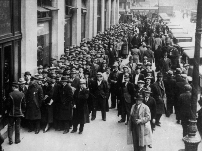A huge queue outside the Board of Health offices in Centre Street, New York, for licences to sell alcohol shortly after the repeal of prohibition. The repeal of prohibition was a key policy of Franklin Roosevelt's government as it allowed the government an opportunity to raise tax revenues at a time of economic hardship. 