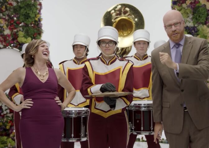 Tish Caddigan (Molly Shannon) and Cord Hosenbeck (Will Ferrell) prepare to host the 2018 Rose Parade for Amazon.