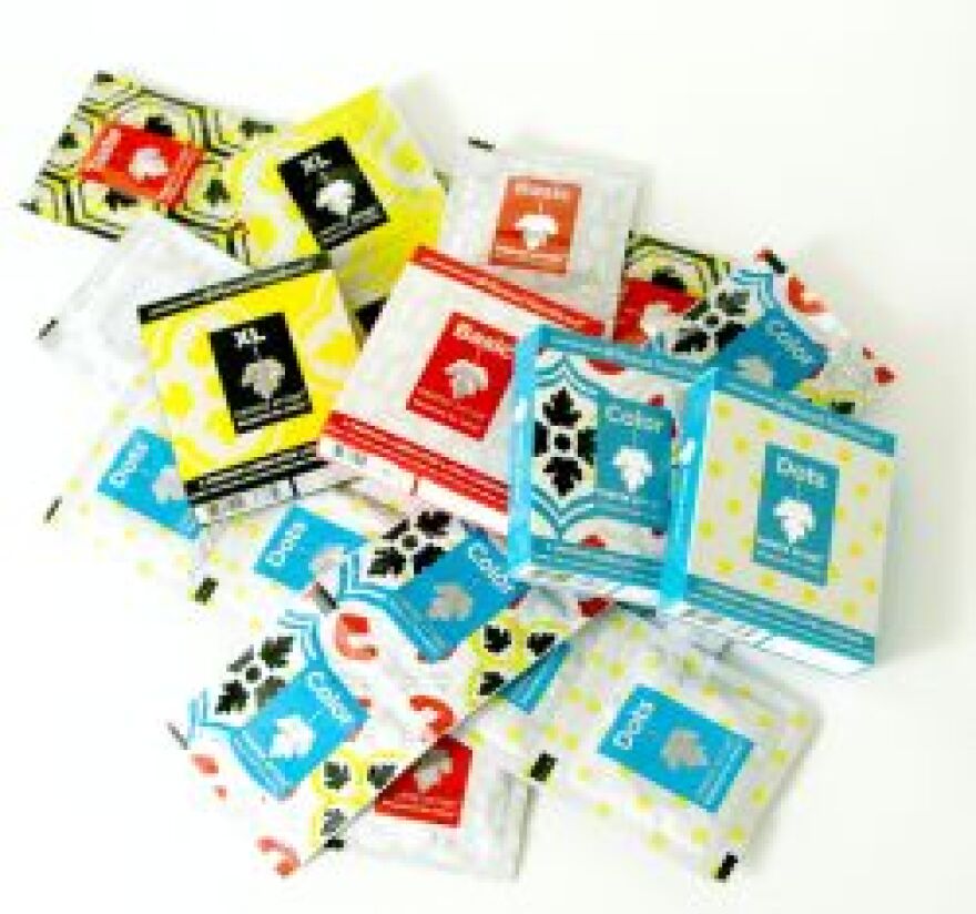 Condoms_pile(2).jpg