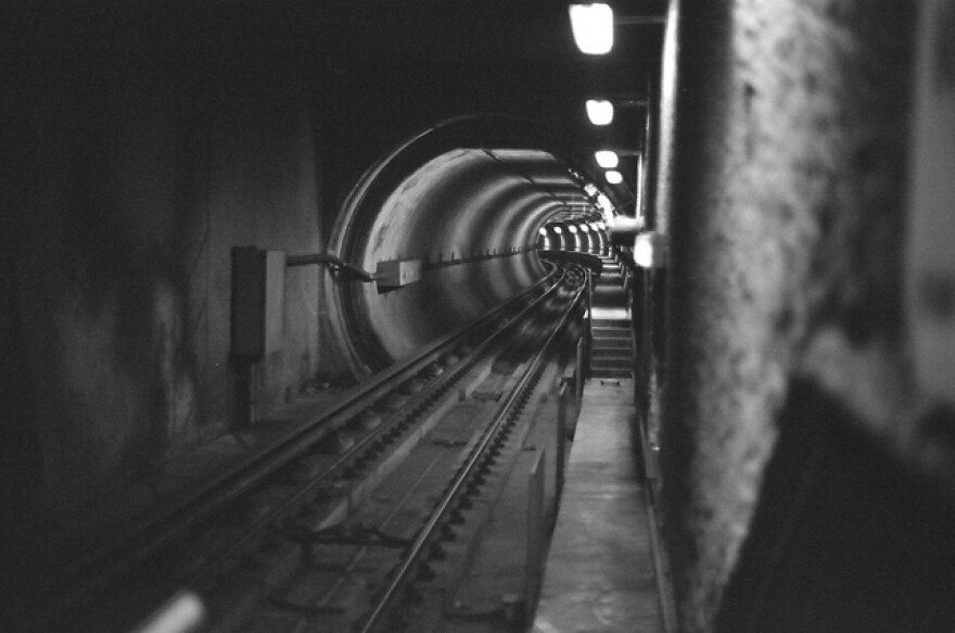 redline-tunnel-tracks.jpg