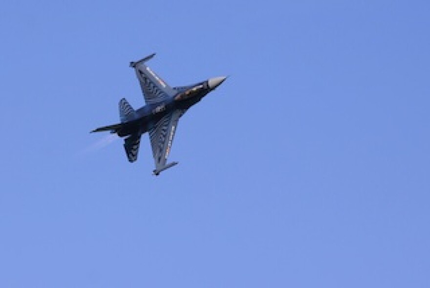 f16.jpg