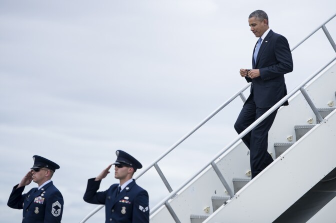 US President Barack Obama arrives at Moffett Federal Airfield May 8, 2014 in near San Jose, California. Obama is on the second day of a three-day trip to California where he has largely been fundraising for Democrats. 