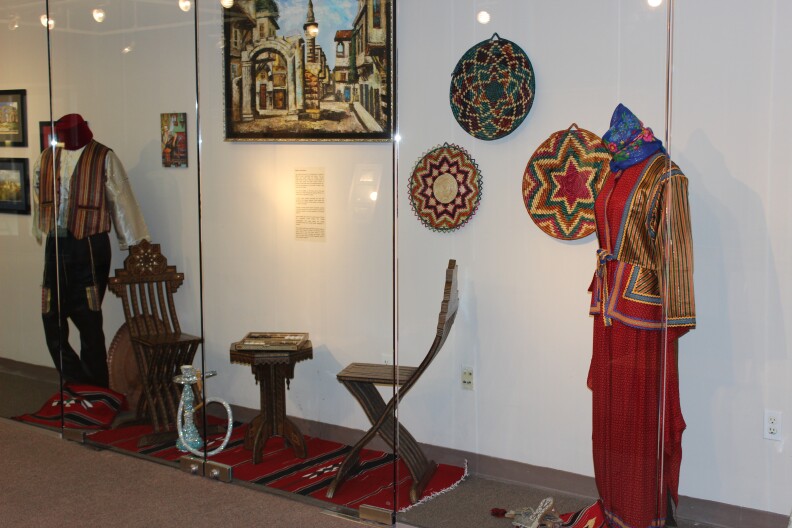 Traditional Syrian clothing. 