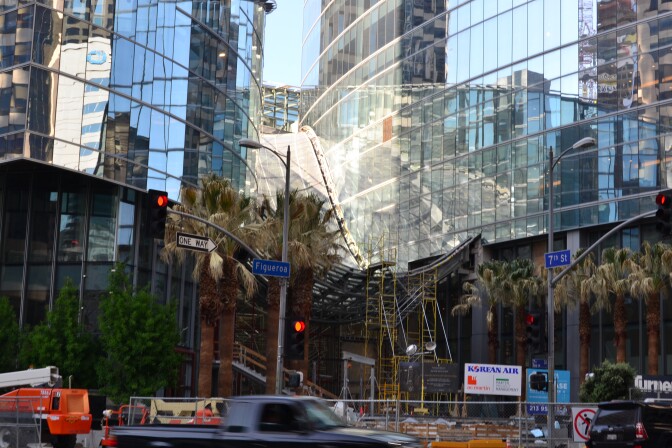 The glass panels, also known as curtain walls, were assembled in Mexico and shipped nightly to the jobsite