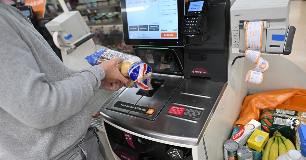 Long Beach is first city in the nation to impose new check-out lane rules Long Beach is first city in the nation to impose new check-out lane rules