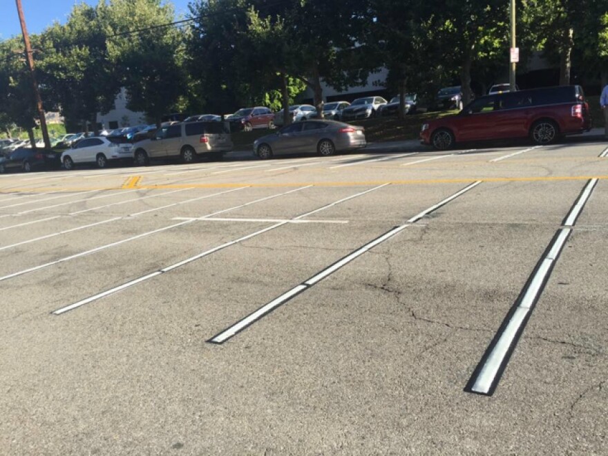 CanogaSpeedway_RumbleStrips_MainAsset.jpg