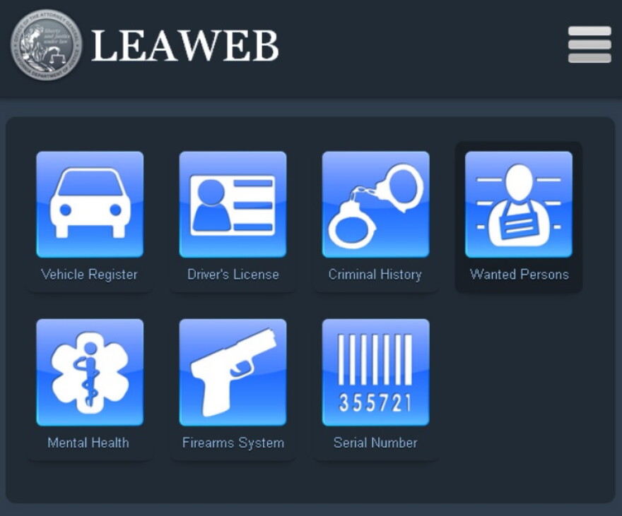 Law enforcement app coming to the hands of 3,600 LAPD officers | LAist