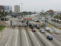 Motorists head into Mexico at the border in San Ysidro, California. File photo. 