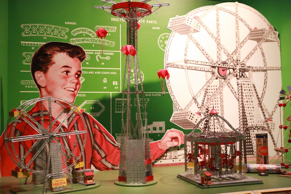 "Play" exhibit erector set