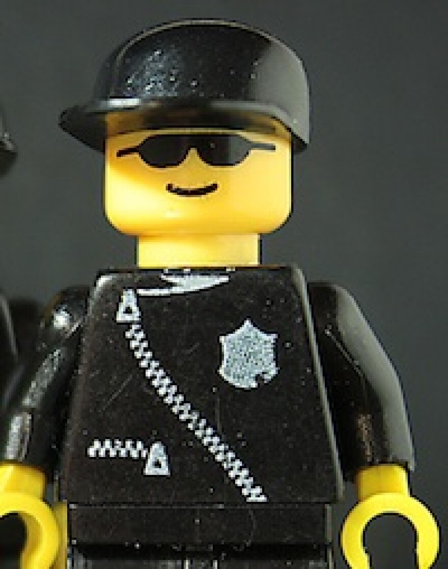 lego-cop.jpg