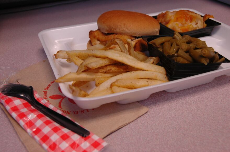 Los Angeles Unified School District has opted to look for alternatives to plastic foam lunch trays.