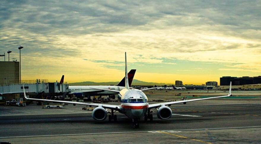 plane_LAX_sky.jpg