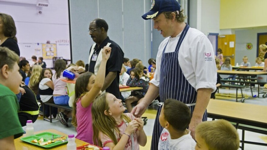 jamie-oliver-schoolkids.jpg