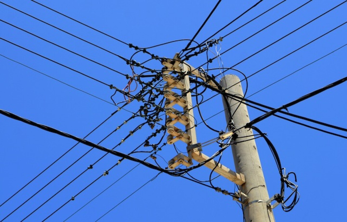 power_line_shutterstock.jpg