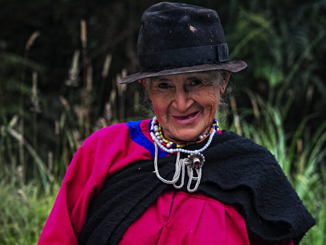 Beyond the scenery, grand vistas and difficult roads, Allan Karl found true beauty in the people he met, like Rosal Garcia, who, at 82 years old, still has dreams, passion and wants to learn to read.