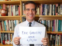 Los Angeles Mayor-elect Eric Garcetti offering the traditional proof image that the account actually belongs to him for a Reddit AMA, Thursday, June 13, 2013.