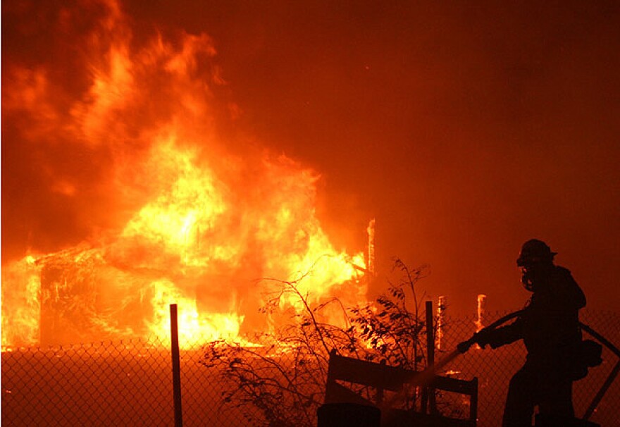 fire-canyoncountry-2007.jpg