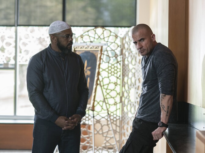L-R: Rockmond Dunbar and Dominic Purcell in the “Ogygia” episode of "Prison Break."