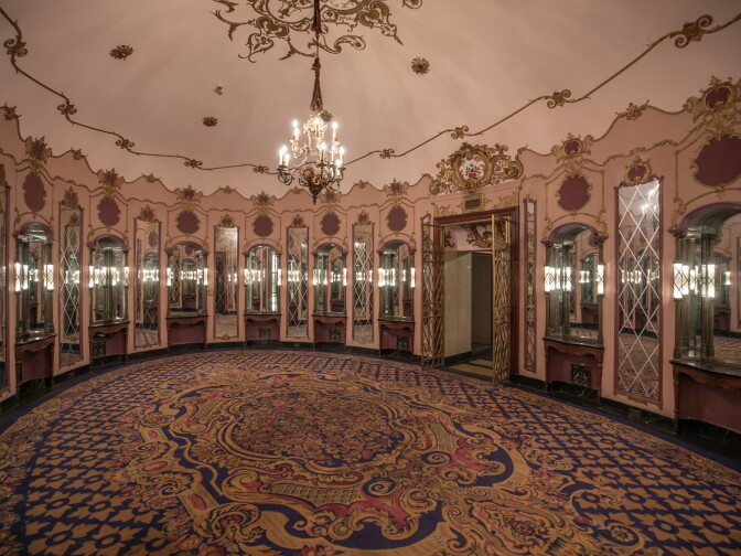 room with mirrors