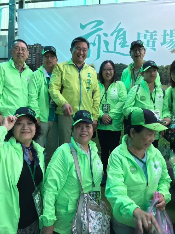 5e16d18fc92b3500089d5c86-eight.jpg