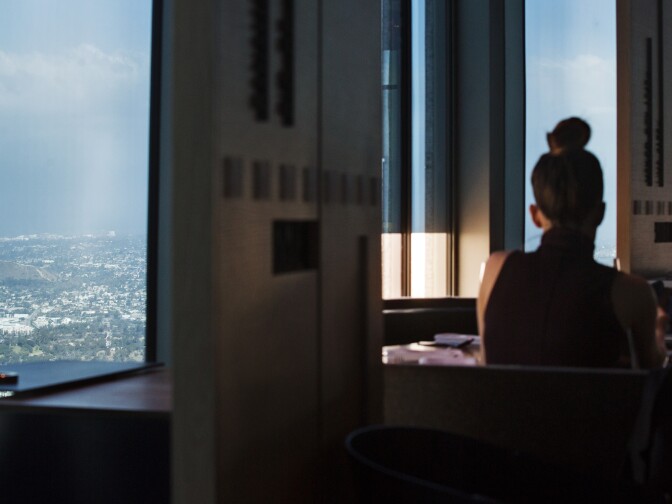 71 Above is on the 71st floor of the U.S. Bank Tower in downtown Los Angeles. The restaurant is 950 feet above ground level, making it the highest restaurant west of the Mississippi.